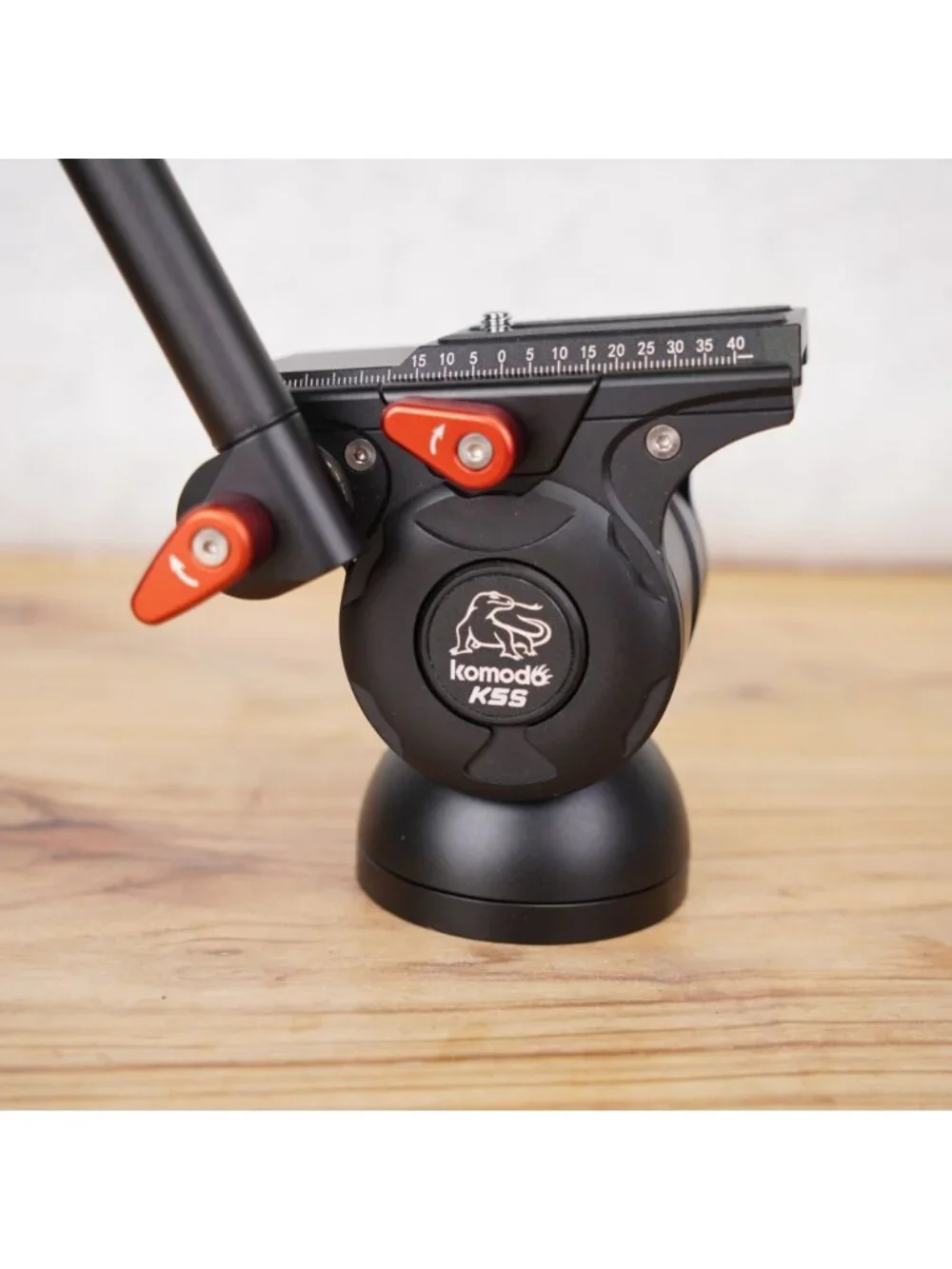 iFootage Komodo K5S Fluid Video Head for Camera Tripod Monopod Mount Holder NWT